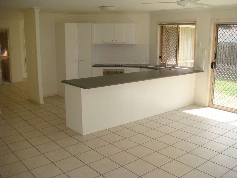 27 Barrs Avenue, Oxenford QLD 4210