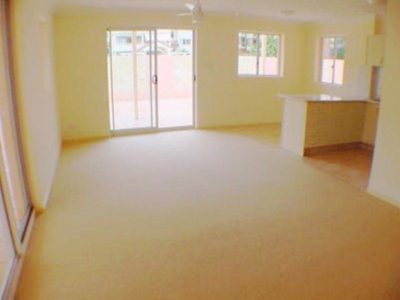 3/57 Mitre Street, St Lucia QLD 4067