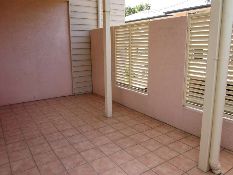 3/57 Mitre Street, St Lucia QLD 4067