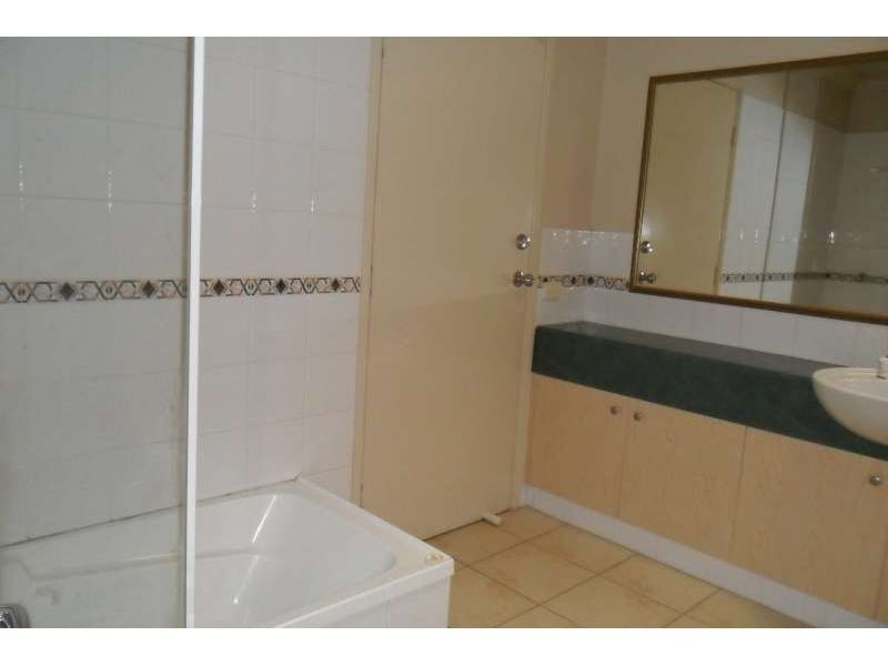 34 Meadowbank Drive, Upper Coomera QLD 4209