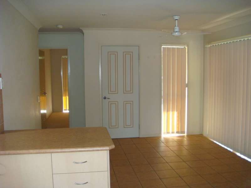17 Meadowbank Drive, Upper Coomera QLD 4209