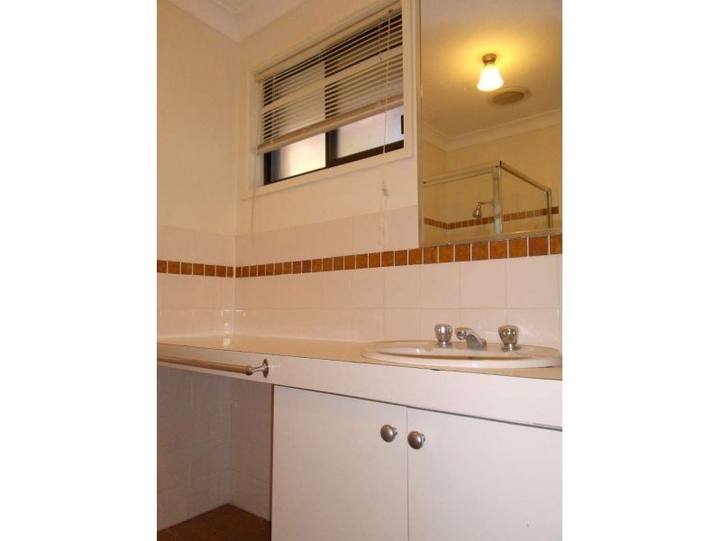 2, 38 Middle Street, Labrador QLD 4215