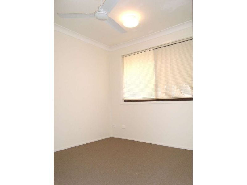 2, 38 Middle Street, Labrador QLD 4215