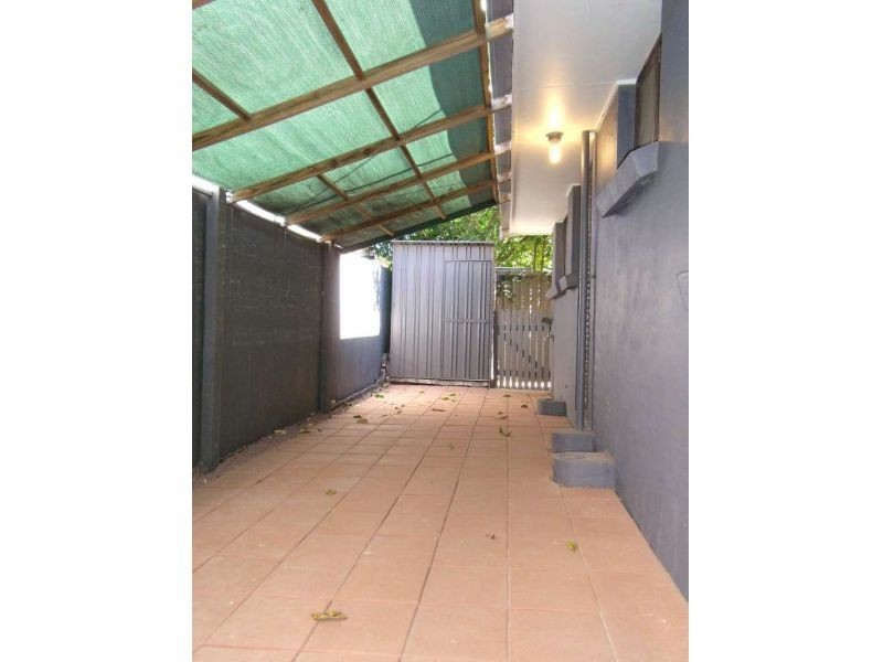 2, 38 Middle Street, Labrador QLD 4215