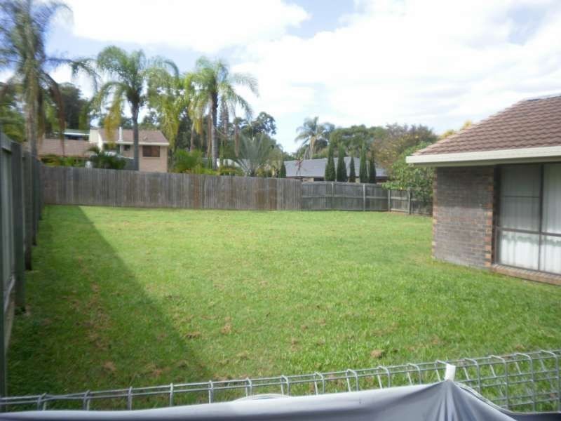 7 Cutana Court, Ashmore QLD 4214