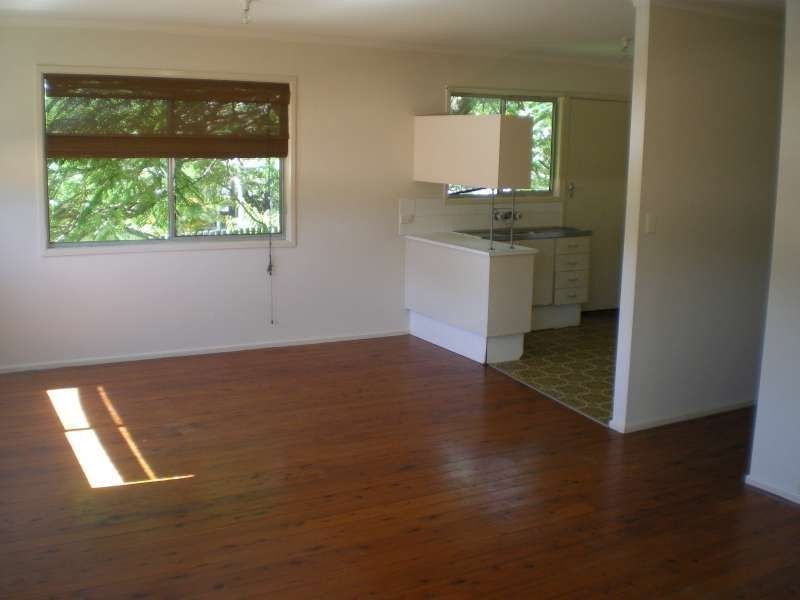 35 Hepworth Street, Labrador QLD 4215