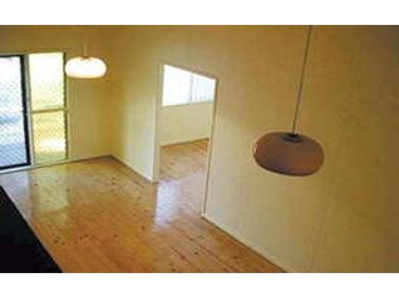 82 Ashmore Road, Bundall QLD 4217