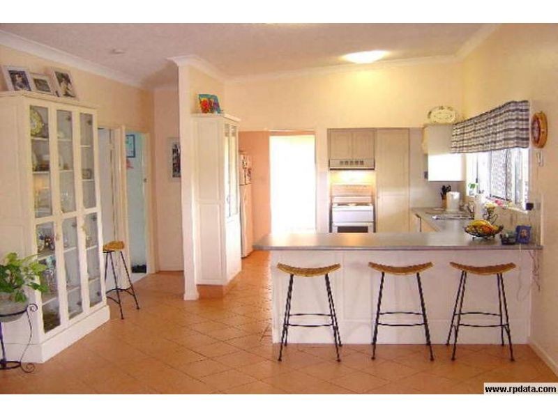 12 Wynflo Street, Labrador QLD 4215
