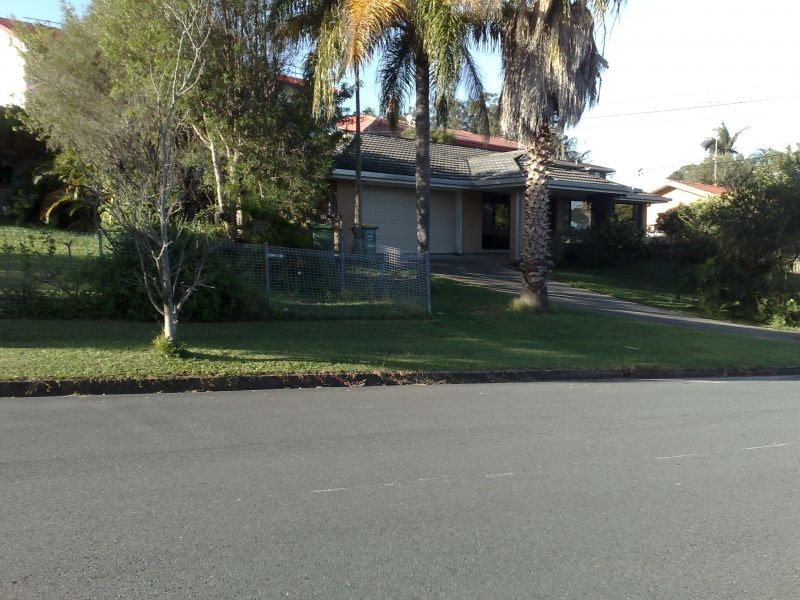 23 Loweana Street, Southport QLD 4215