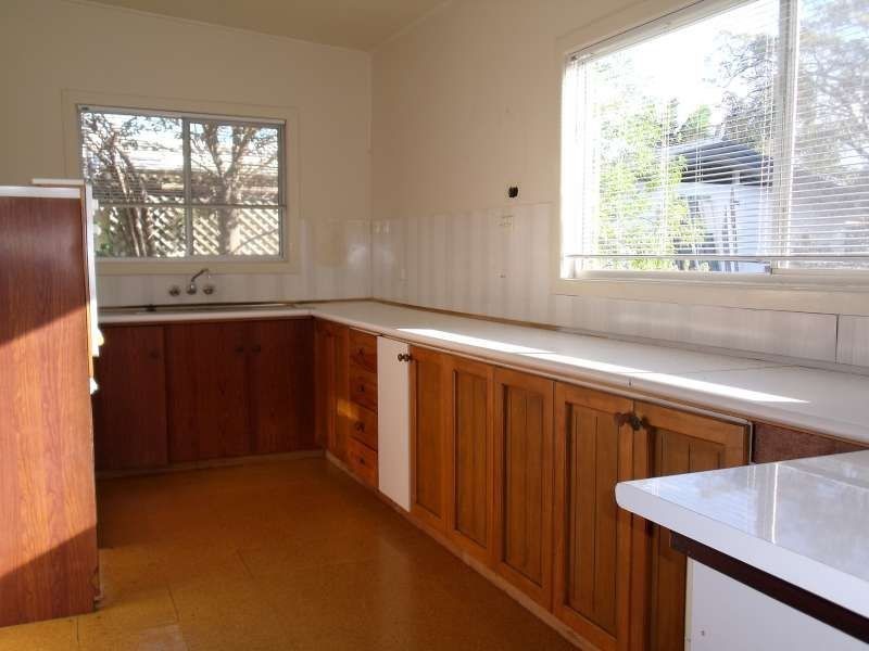 13 Middle Street, Labrador QLD 4215