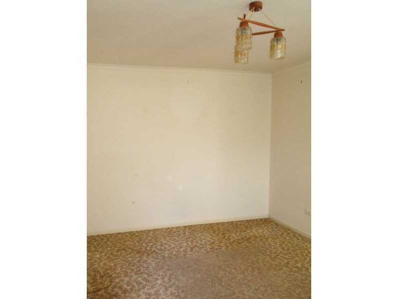 13 Middle Street, Labrador QLD 4215