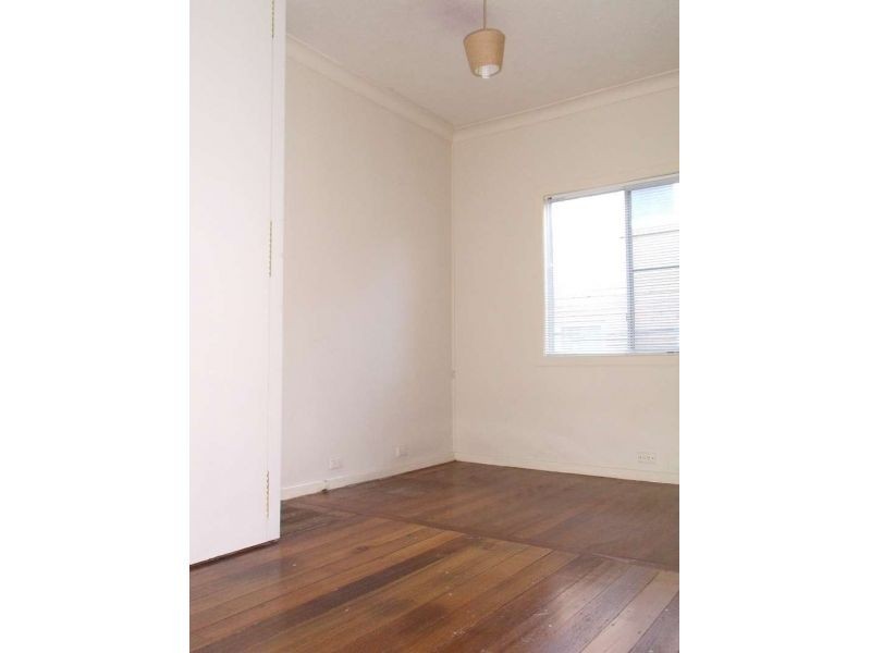 13 Middle Street, Labrador QLD 4215