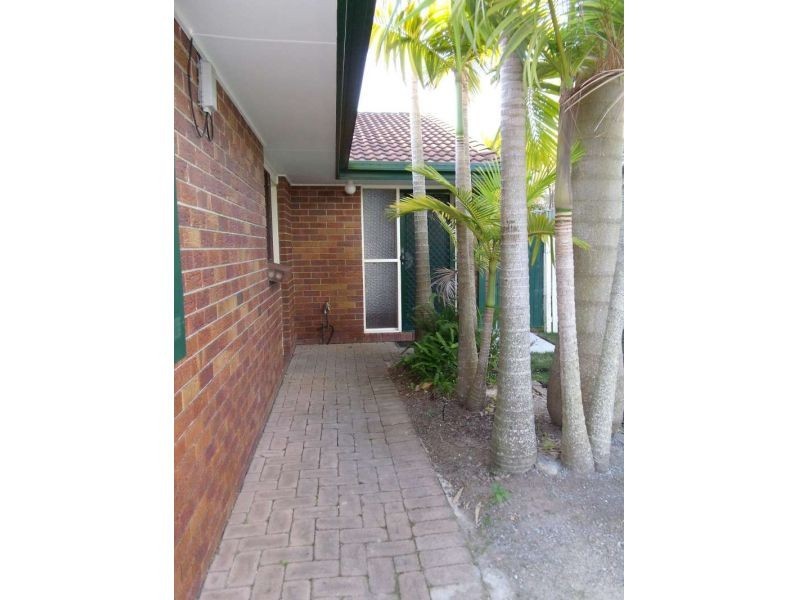 1/22 Telopea Street, Labrador QLD 4215