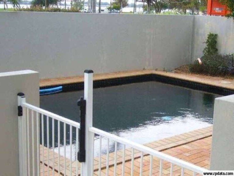 8, 130 MARINE Parade, Southport QLD 4215