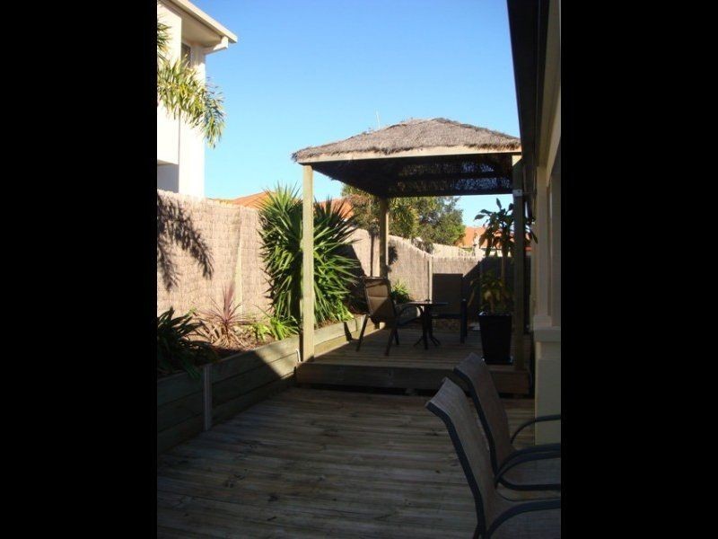 42 Marble Arch Street, Arundel QLD 4214