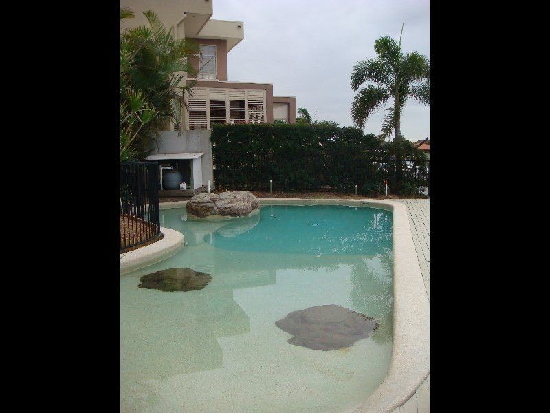 24 Annoula Avenue, Biggera Waters QLD 4216