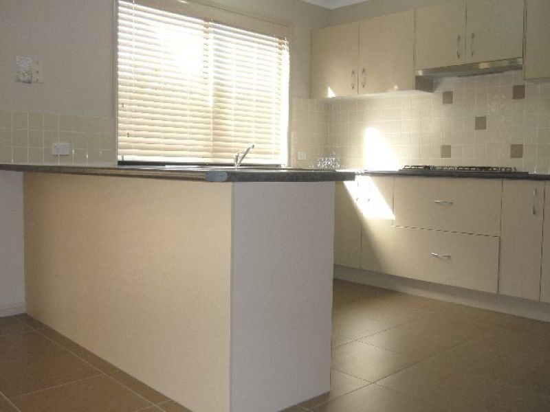 9 Nungatta Court, Parkinson QLD 4115