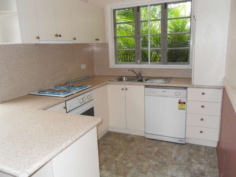 209 Scarborough Road, Scarborough QLD 4020