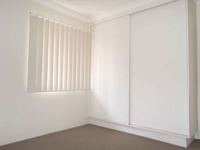 8/3 Railway Street, Southport QLD 4215