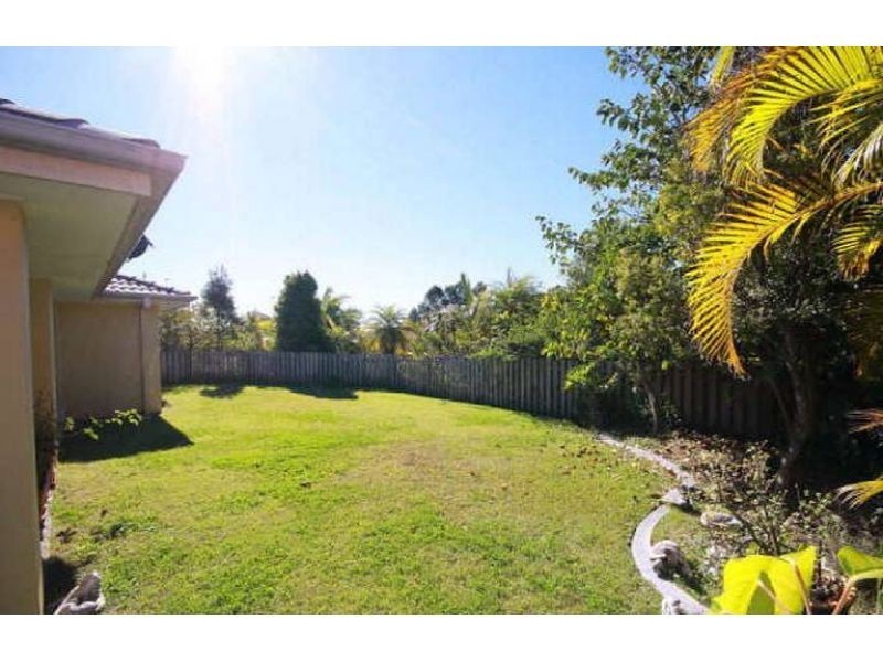2 Greensborough Crescent, Parkwood QLD 4214