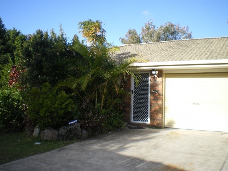 2, 23 Coventry Court, Labrador QLD 4215