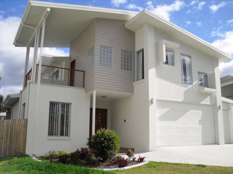 8 Glider Close, Wakerley QLD 4154