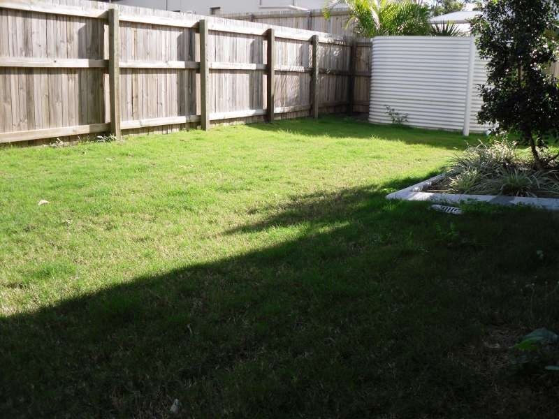 8 Glider Close, Wakerley QLD 4154