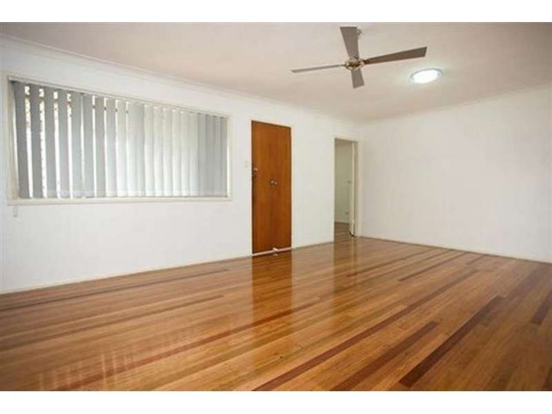 92 Pareena Crescent, Mansfield QLD 4122