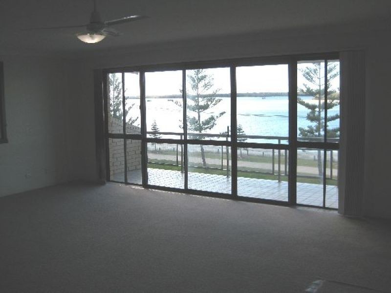 6/458 Marine Parade, Biggera Waters QLD 4216