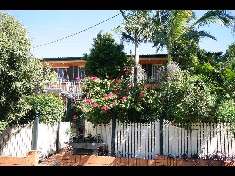 4, 20 Wellington Street, Clayfield QLD 4011