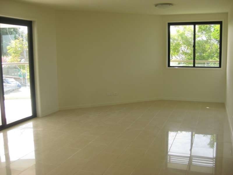 10/86 Brighton Road, Sandgate QLD 4017