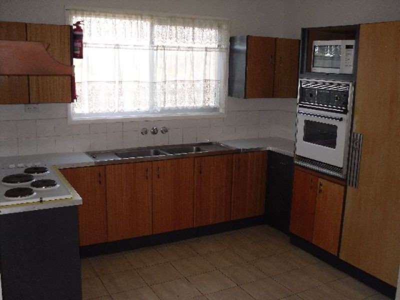 2 Vitko Street, Woodridge QLD 4114