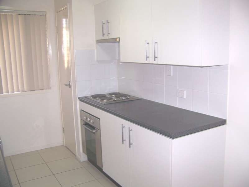 2/86 Jacaranda Avenue, Logan Central QLD 4114