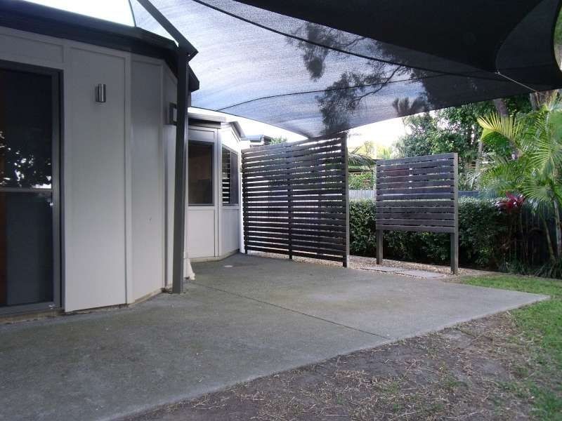 12 Brooke Avenue, Southport QLD 4215