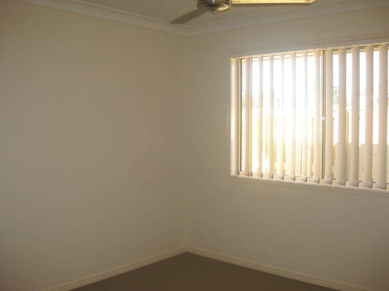 8 Dear Place, Bellmere QLD 4510