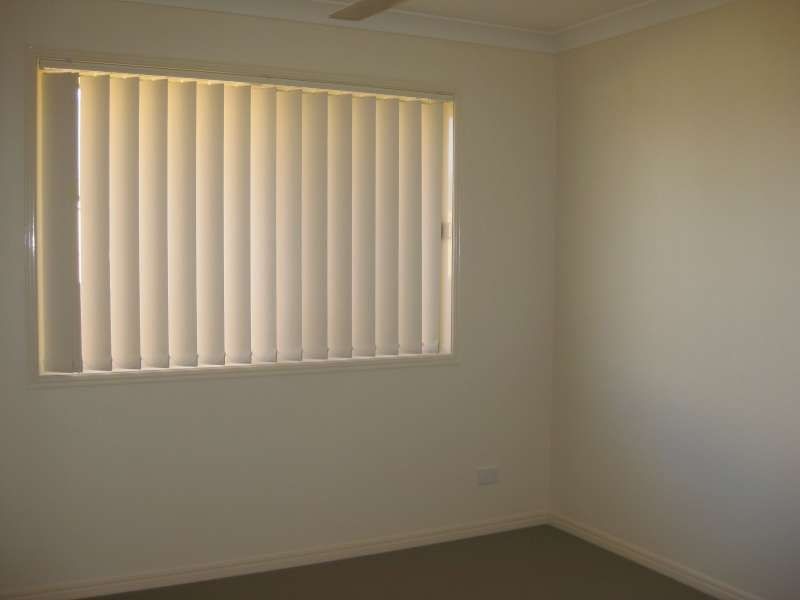 8 Dear Place, Bellmere QLD 4510