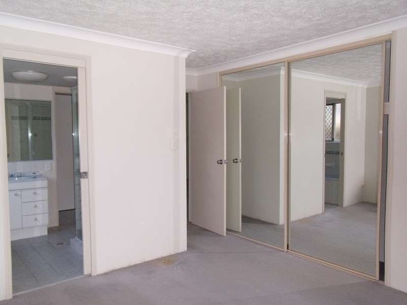 2/28 Smith Street, Southport QLD 4215