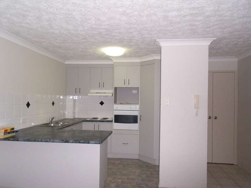 2/28 Smith Street, Southport QLD 4215