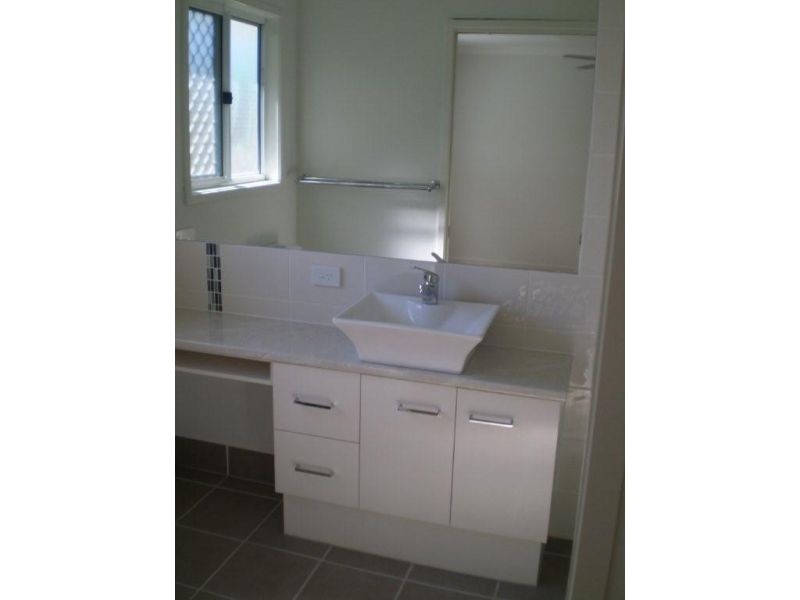 8/21-23 Thompson Crescent, Clontarf QLD 4019