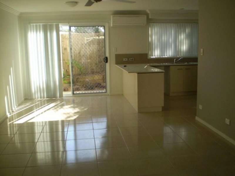 8/21-23 Thompson Crescent, Clontarf QLD 4019