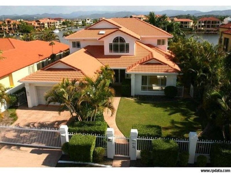 36 Montevideo Drive, Clear Island Waters QLD 4226