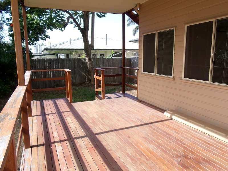 1/43 Beale Street, Southport QLD 4215