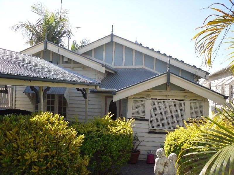 31 Nicholson Street, Greenslopes QLD 4120