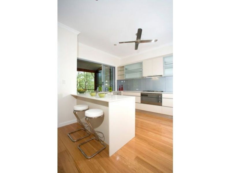 26 Paterson Street, Seventeen Mile Rocks QLD 4073