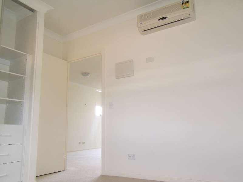 10/5 Carey Lane, Southport QLD 4215