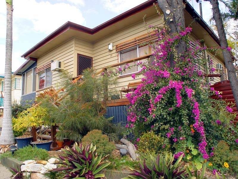 21 Calston Street, Oxley QLD 4075