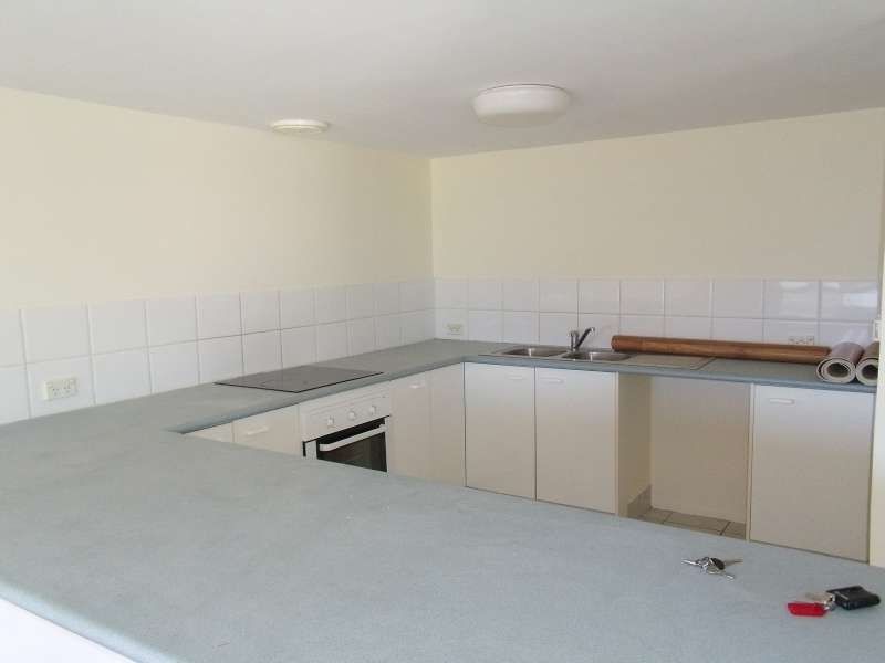 2002/6 Crestridge Crescent, Oxenford QLD 4210