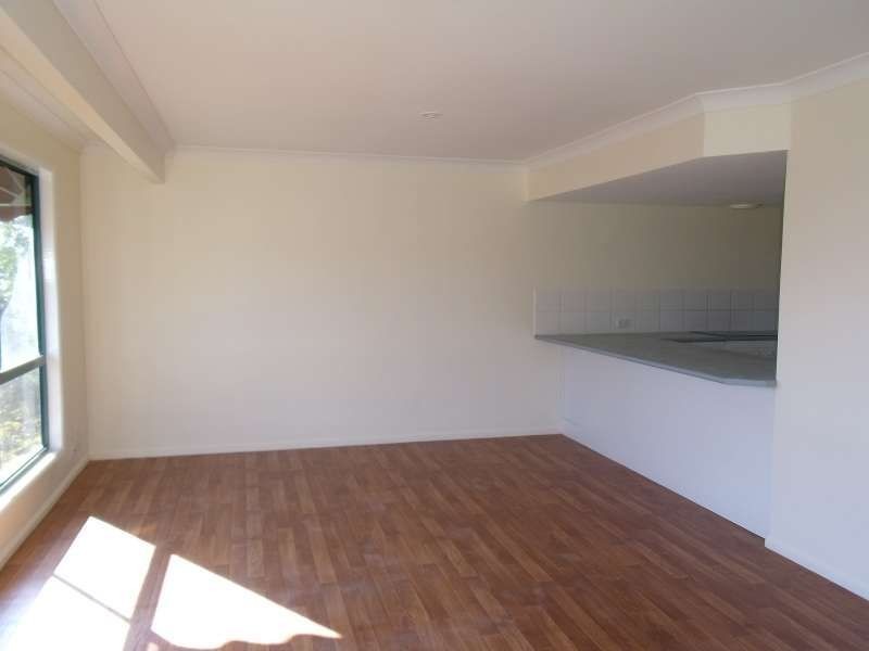 2002/6 Crestridge Crescent, Oxenford QLD 4210