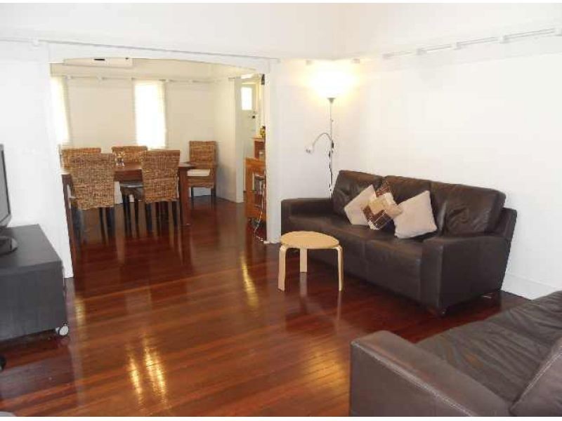 21 Victoria Terrace, Gordon Park QLD 4031