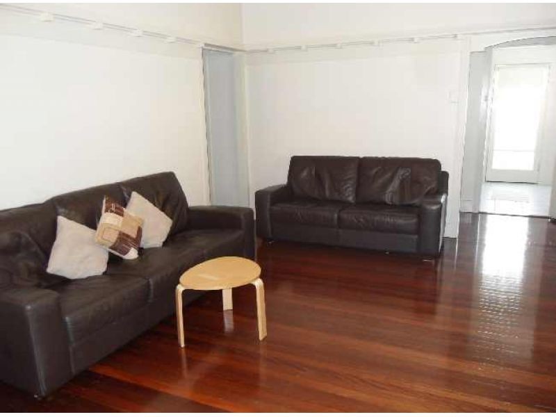 21 Victoria Terrace, Gordon Park QLD 4031